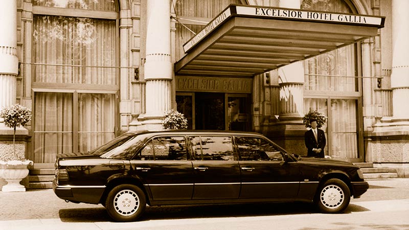 Старинная фотография Stretch Limousine