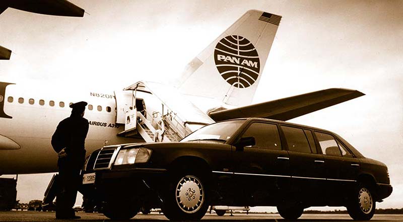Фотография 80 гг: Аэропорт. Лимузин Stretch Limousine.